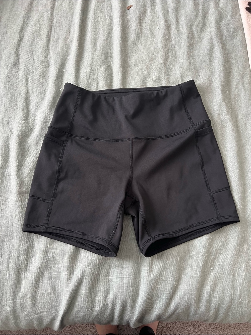 RBX women’s bike shorts size medium 5” inseam Black